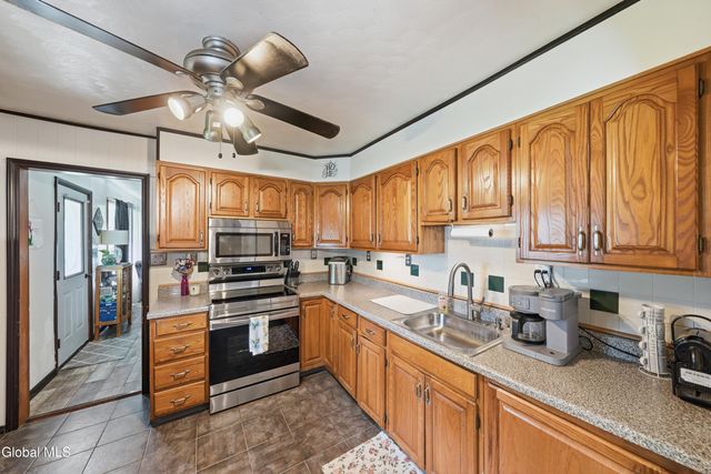1156 Outer Drive, Rotterdam, NY 12303