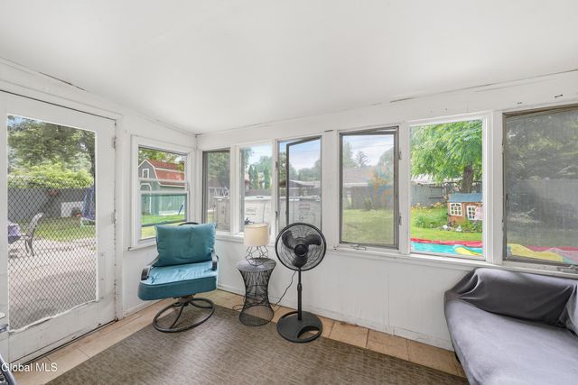 1156 Outer Drive, Rotterdam, NY 12303