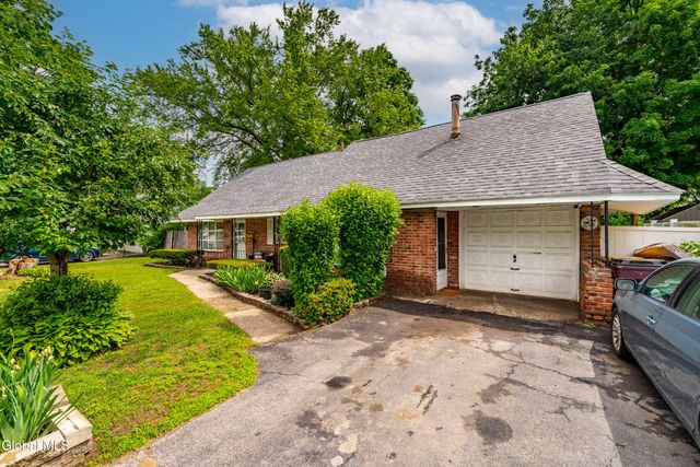 1156 Outer Drive, Rotterdam, NY 12303