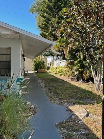 1562 S JEFFERSON AVENUE, Clearwater, FL 33756