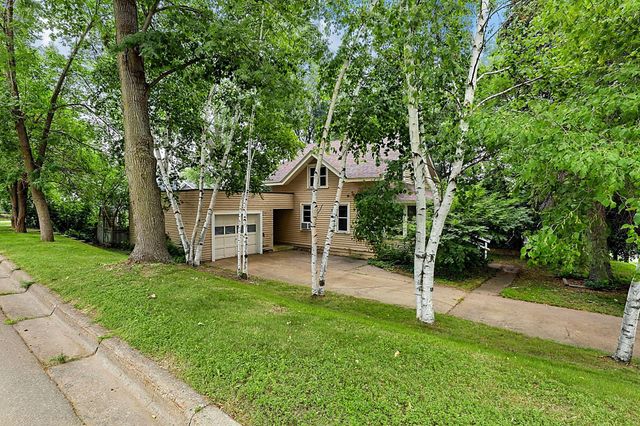 101 4th Avenue S, Sauk Rapids, MN 56379