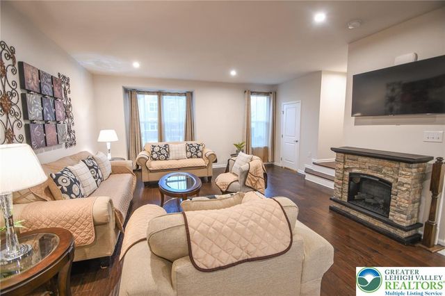 2396 cook Drive, Bethlehem Twp, PA 18045