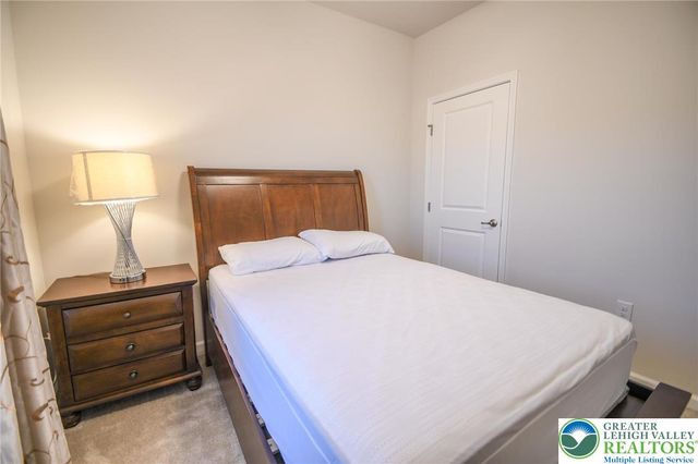 2396 cook Drive, Bethlehem Twp, PA 18045