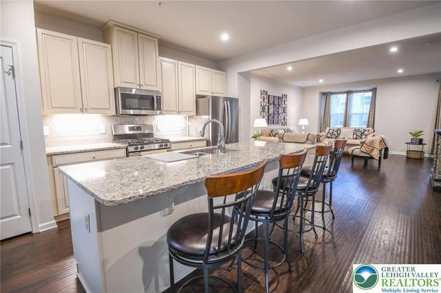 2396 cook Drive, Bethlehem Twp, PA 18045