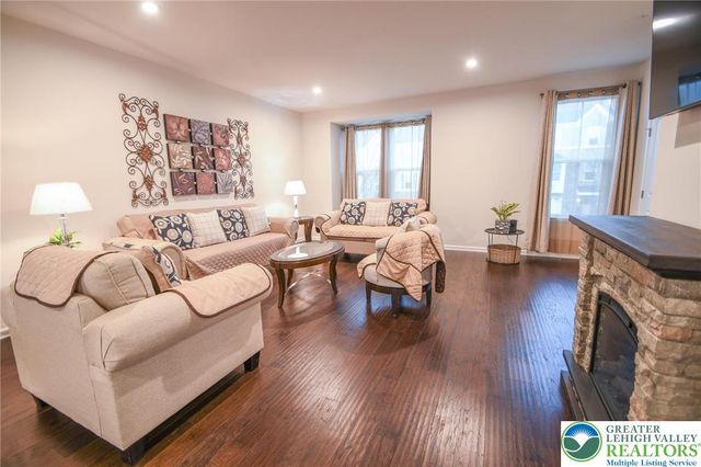 2396 cook Drive, Bethlehem Twp, PA 18045