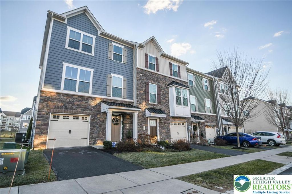 2396 cook Drive, Bethlehem Twp, PA 18045