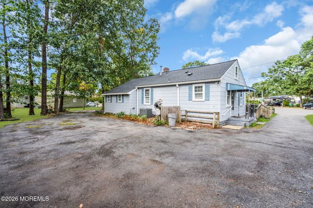 1526 Beverly Road, Lacey, NJ 08734