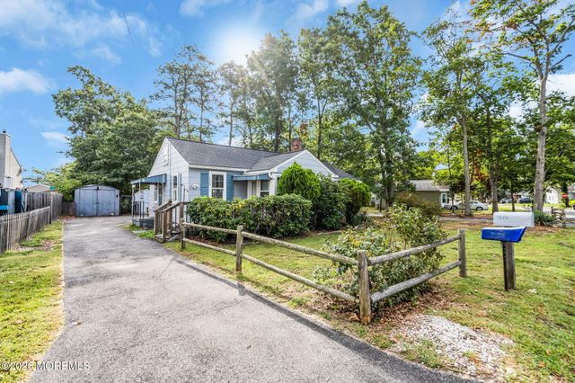 1526 Beverly Road, Lacey, NJ 08734