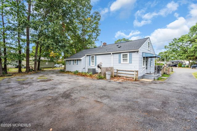 1526 Beverly Road, Lacey, NJ 08734