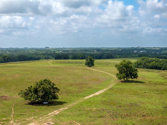 6550 Gibbs Creek Road, Chappell Hill, TX 77426