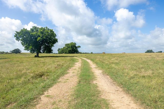 6550 Gibbs Creek Road, Chappell Hill, TX 77426