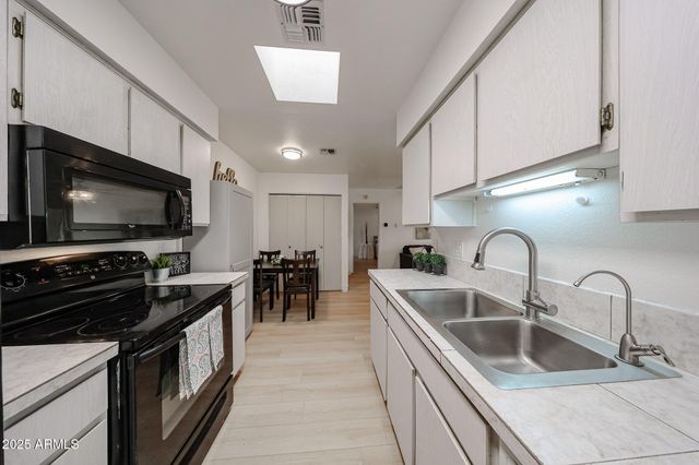 8131 N 107TH Avenue 66, Peoria, AZ 85345