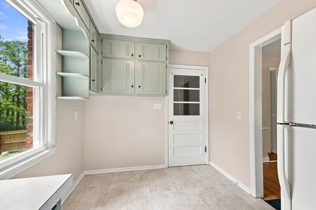 5005 Whispering Hills Ct, Nashville, TN 37211