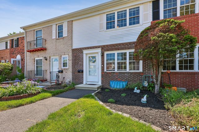 44 Salem Walk 44, Milford, CT 06460