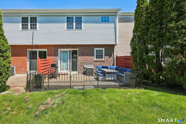 44 Salem Walk 44, Milford, CT 06460