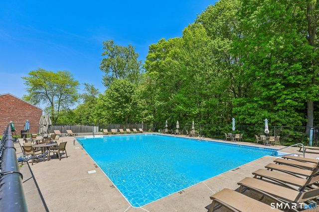 44 Salem Walk 44, Milford, CT 06460