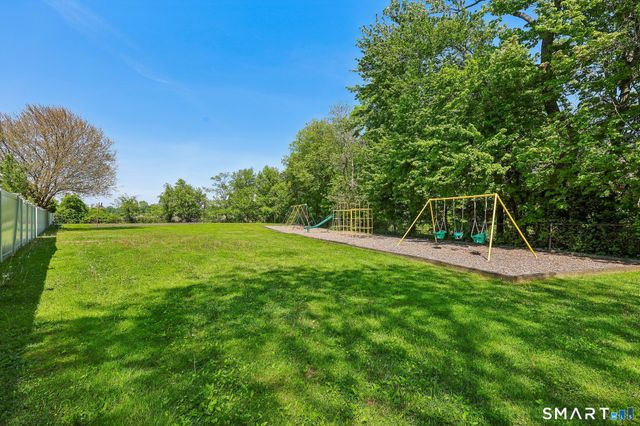 44 Salem Walk 44, Milford, CT 06460