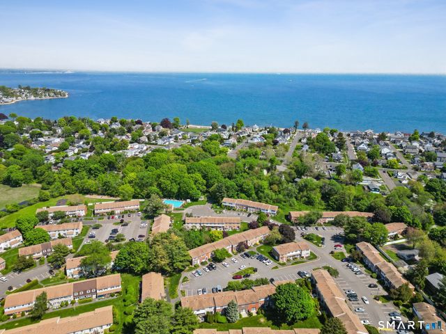 44 Salem Walk 44, Milford, CT 06460