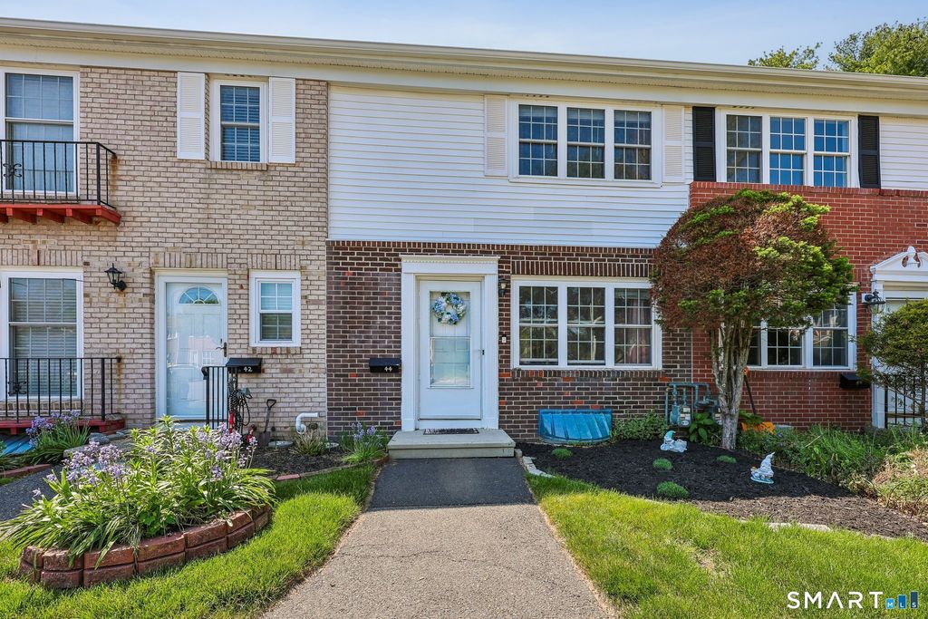 44 Salem Walk 44, Milford, CT 06460