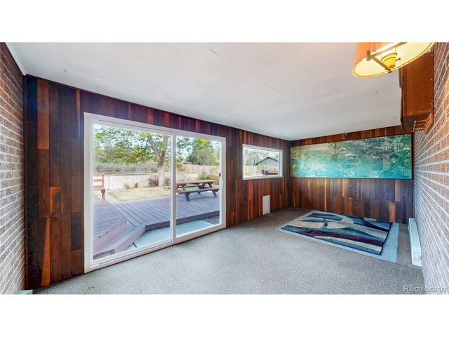 8041 Oak St, Arvada, CO 80005