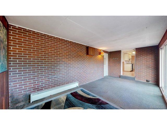 8041 Oak St, Arvada, CO 80005