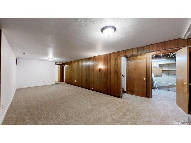 8041 Oak St, Arvada, CO 80005