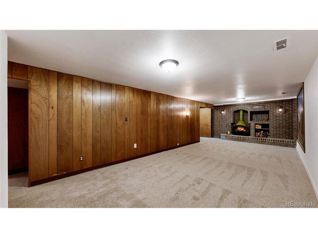 8041 Oak St, Arvada, CO 80005