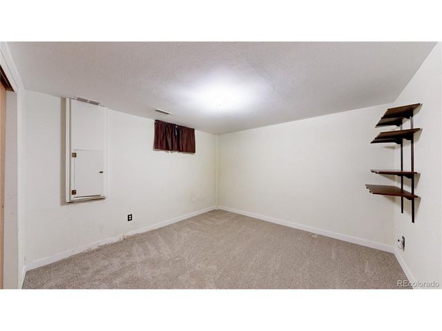 8041 Oak St, Arvada, CO 80005