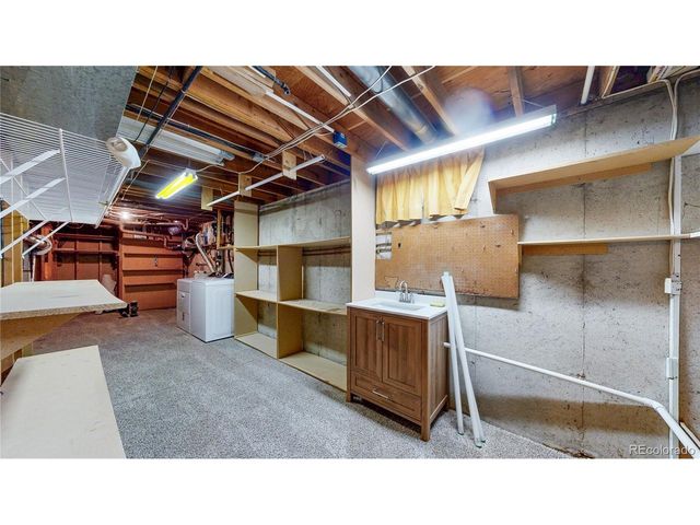 8041 Oak St, Arvada, CO 80005