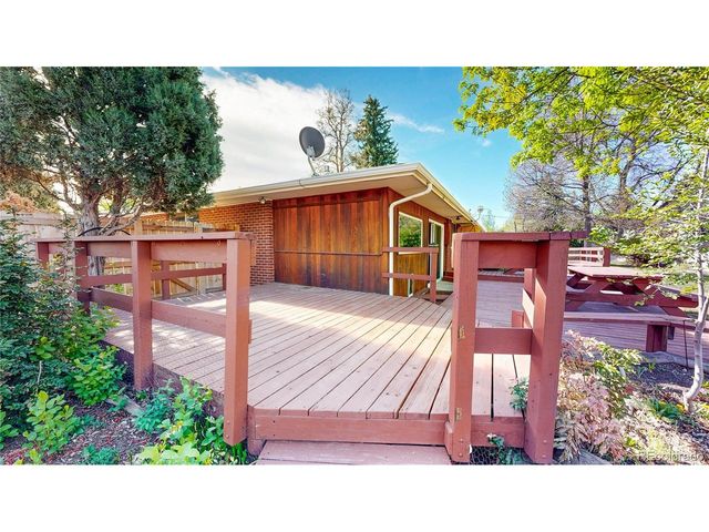 8041 Oak St, Arvada, CO 80005