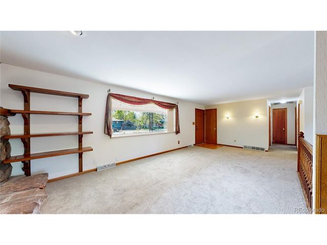 8041 Oak St, Arvada, CO 80005