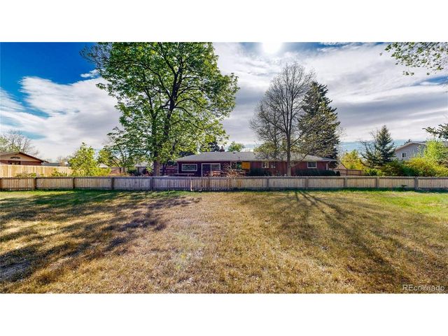 8041 Oak St, Arvada, CO 80005