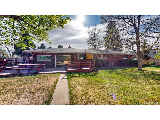 8041 Oak St, Arvada, CO 80005