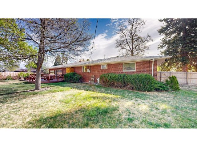 8041 Oak St, Arvada, CO 80005