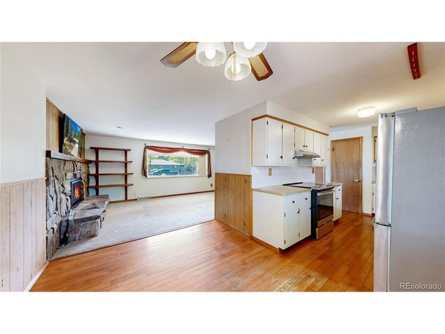 8041 Oak St, Arvada, CO 80005