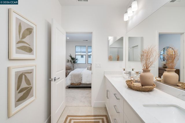 210 Oak Circle, Walnut Creek, CA 94597