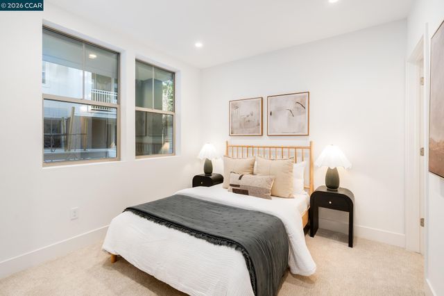 210 Oak Circle, Walnut Creek, CA 94597