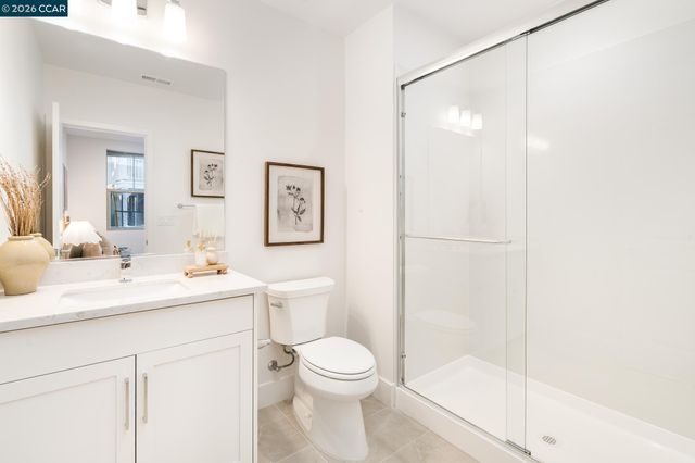 210 Oak Circle, Walnut Creek, CA 94597