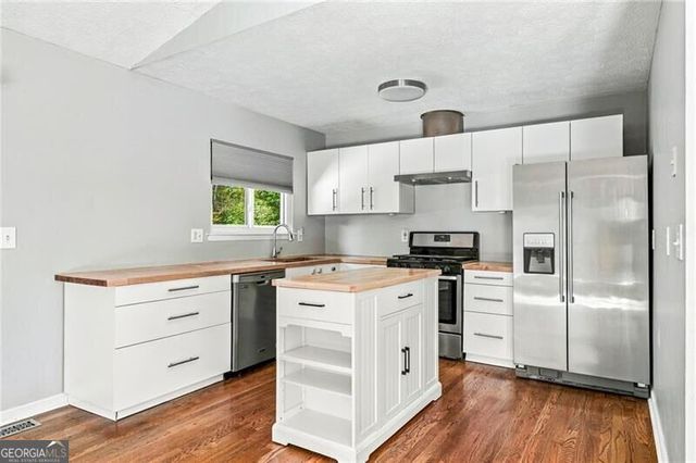 3409 Hogan Drive NW, Kennesaw, GA 30152