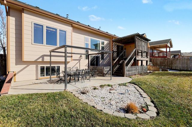 1905 S Michelle, Wichita, KS 67207