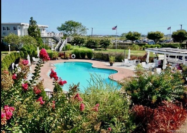 35 LIBRARY Avenue 3 I, Westhampton Beach, NY 11978