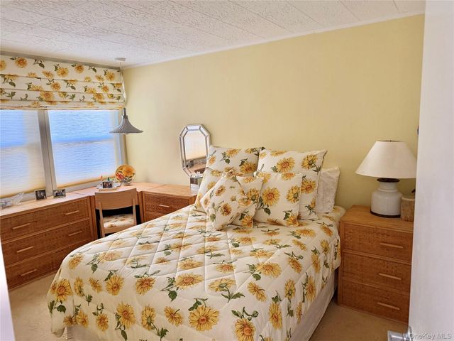 35 LIBRARY Avenue 3 I, Westhampton Beach, NY 11978