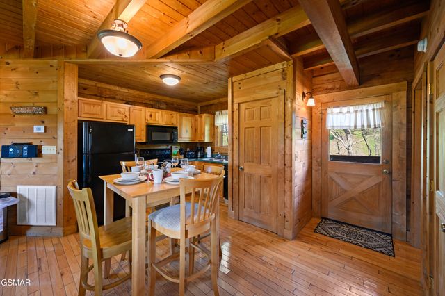 1619 Jed Trail, Sevierville, TN 37862