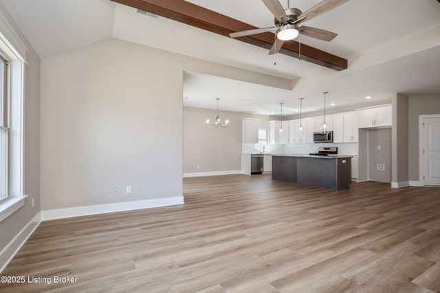 7834 Linwood Cir, Charlestown, IN 47111