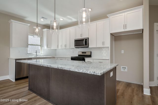 7834 Linwood Cir, Charlestown, IN 47111