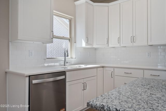 7834 Linwood Cir, Charlestown, IN 47111