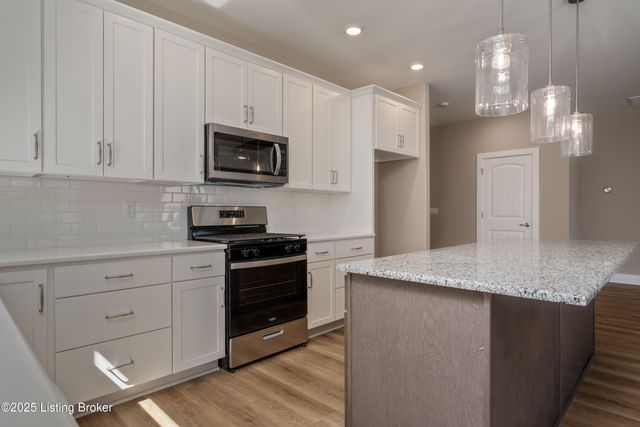 7834 Linwood Cir, Charlestown, IN 47111