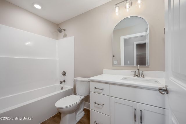 7834 Linwood Cir, Charlestown, IN 47111