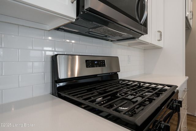 7834 Linwood Cir, Charlestown, IN 47111