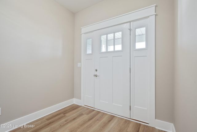 7834 Linwood Cir, Charlestown, IN 47111